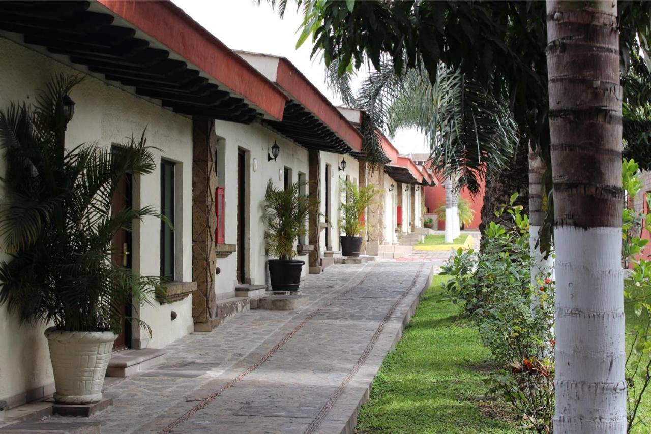 Hotel Posada Virreyes Tlaquepaque Exterior photo